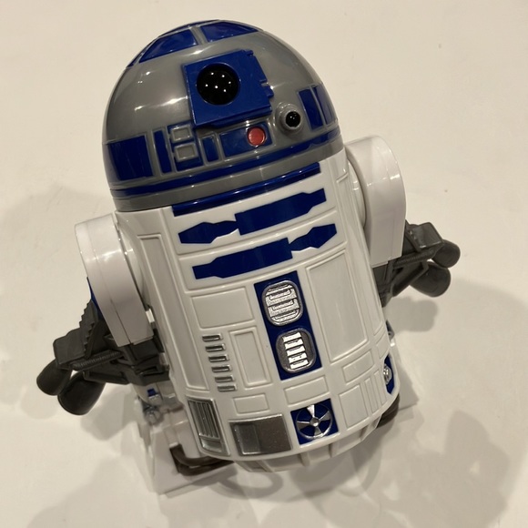 Disney | Star Wars R2-D2 Droid Action Figure - Picture 8 of 11